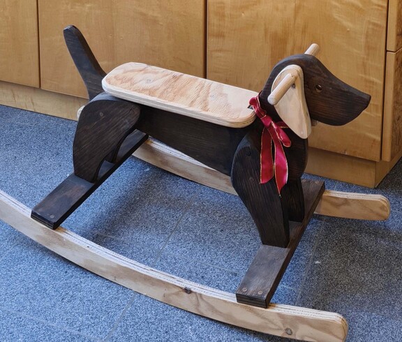 Schaukelhund aus Holz